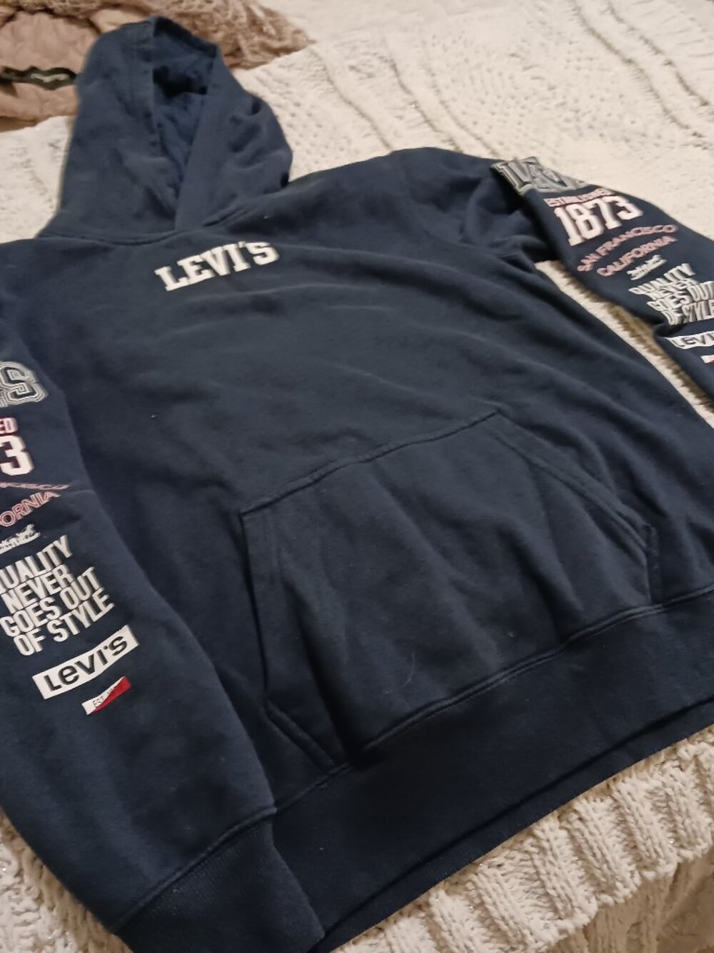 Dark Blue Levi's Sweatshirt with hood